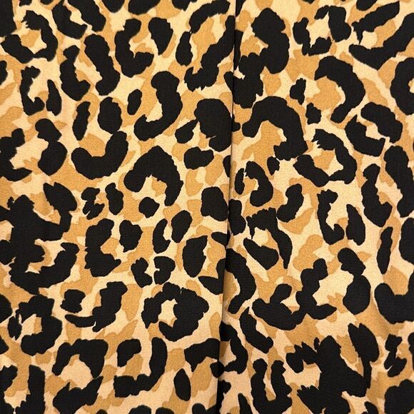 Women’s Leopard DKNY extra small blouse - Picture 2 of 3